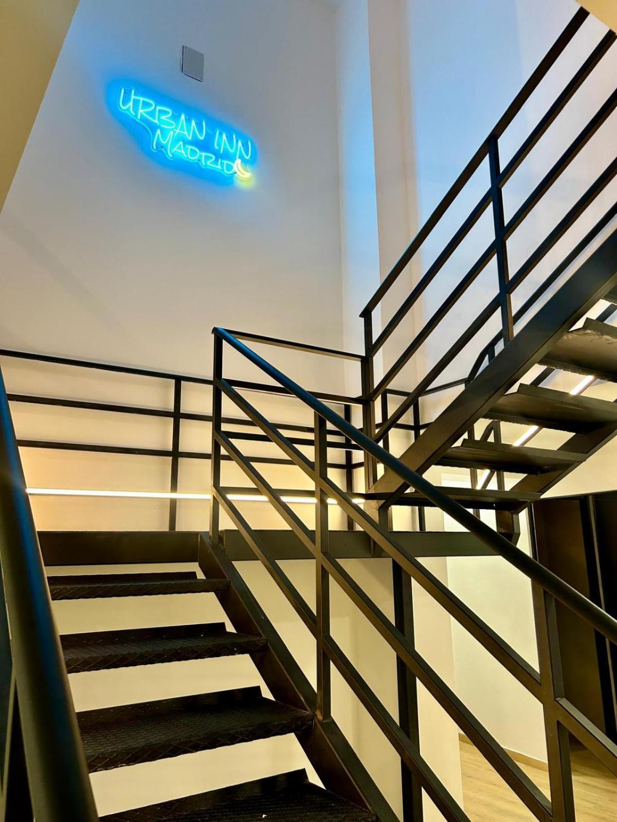 Urban Inn Madrid Exterior photo